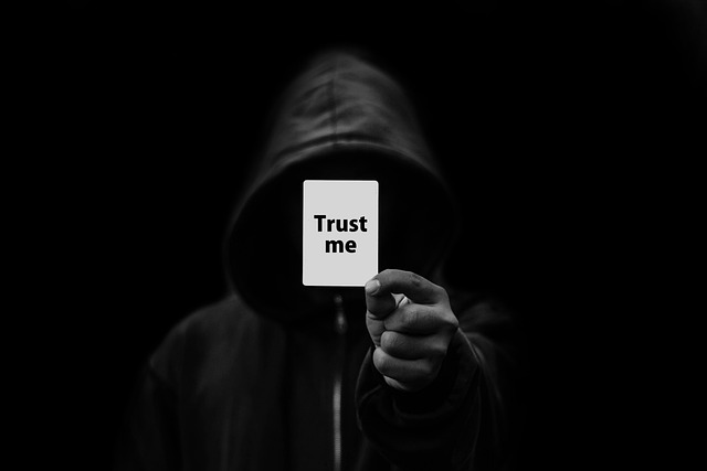 Dark Patterns,  zijn misleidende ontwerptechnieken in websites / apps die je onbewust laten kiezen voor iets wat je eigenlijk niet zou willen.